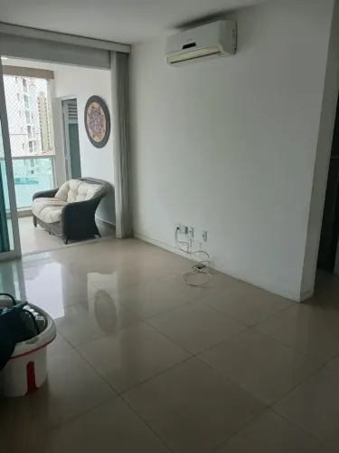 Apartamento com 3 quartos sendo 1 suíte pra locação na Pelinca