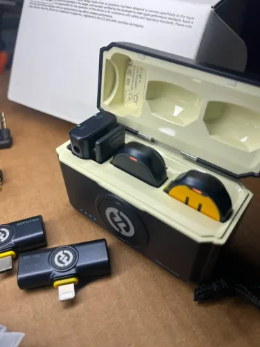Microfone Hollyland Lark M2 Combo USB-C e Lightning + Câmera Usado UMA ÚNICA VEZ