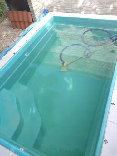 Piscina fibra 1 ano de uso novíssima.