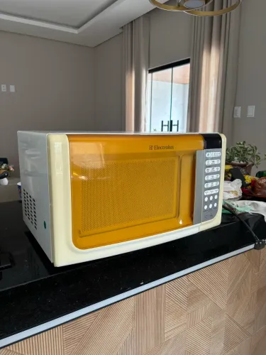 Microondas Electrolux 23L