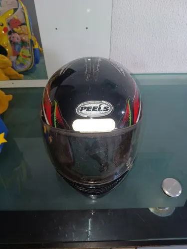 Capacete peels