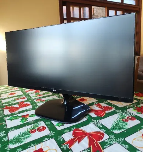 Monitor ultrawide 25' Painel IPS Bordas finas