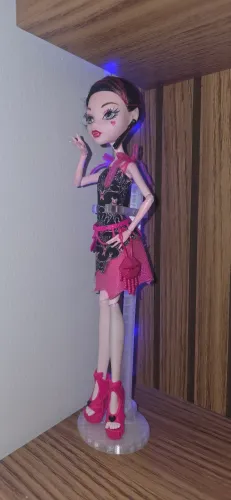 Draculaura Frights Camera Action