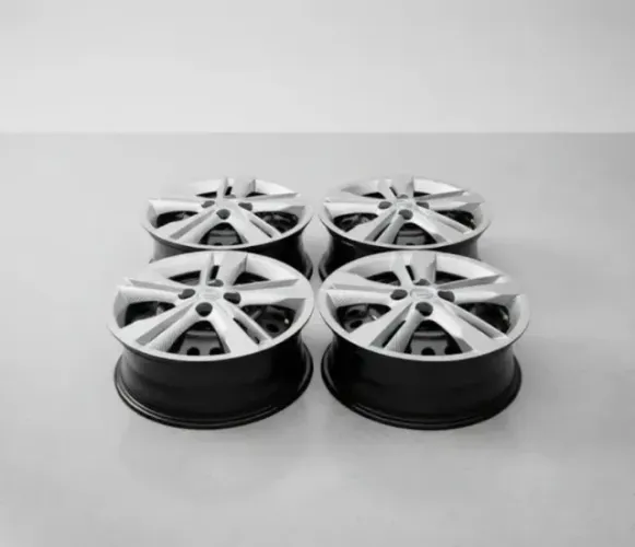 Rodas originais de ferro aro 16 - Nissan Kicks 2022 - praticamente novas