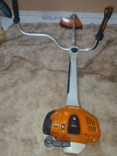 Roçadeira nova nunca modelo FS460 original sthil 