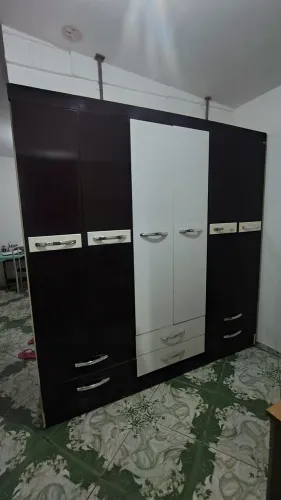 quarda roupa usado excelente