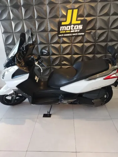 DOWNTOWN 300i NOVÍSSIMA