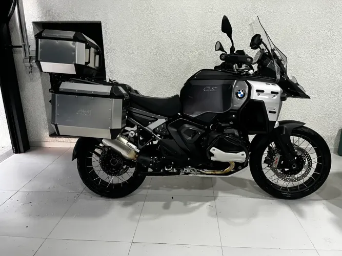 BMW R1300 GSA TRIPLE BLACK