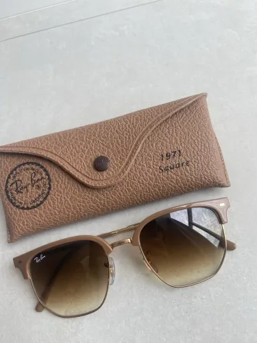 Óculos Ray ban marrom super novo