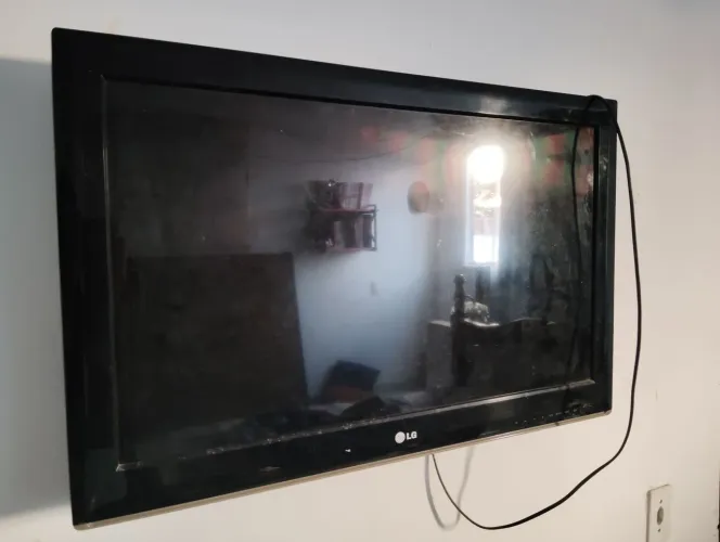 Televisão - com defeito 