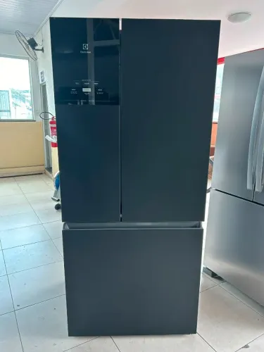 Refrigerador Electrolux 590L 110v - Plotado de Preto