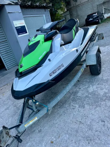 jet ski