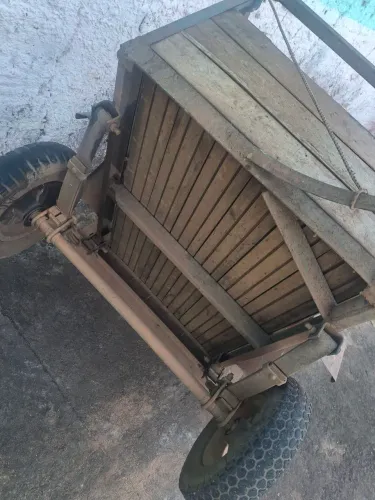 Carrocinha boa 800 reais * chama 