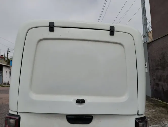Capota de fibra nova Strada 