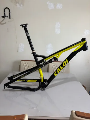 Vendo quadro Caloi Full fs elite + suspensão Rockshox judy