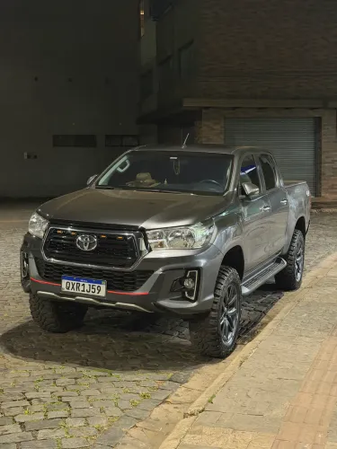 Toyota Hilux CD SRV 4X4 2.8 TDI Diesel Aut. 2020
