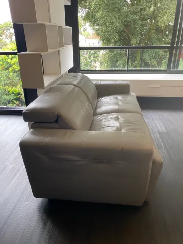 Sofá Natuzzi Editions em couro reclinável - 2 lugares - Intenso C157