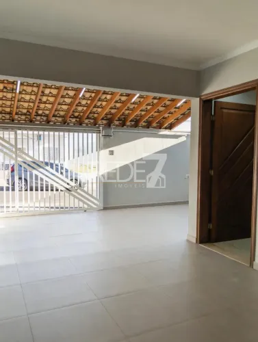 Sobrado moderno com 3 dormitórios e 1 Suite