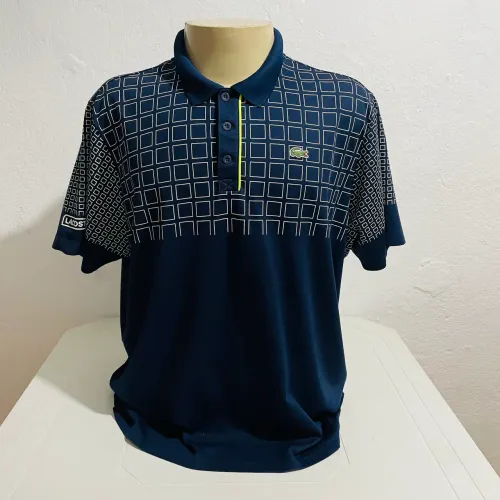 Polo da Lacoste quadri pra cima