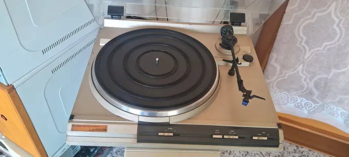 Toca discos Gradiente 