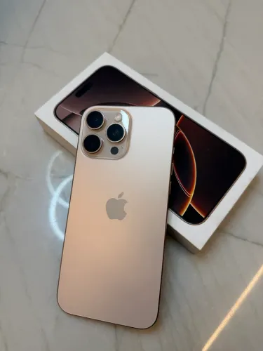 iPhone 16 Pro Max