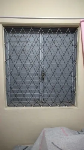 Janela de ferro + grade
