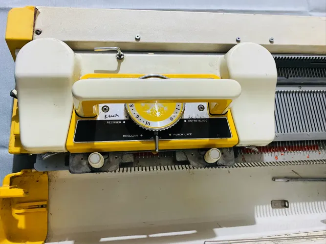 Máquina De Tricô Lanofix Silver Modelo 321 Rara Conservação, ano 1970