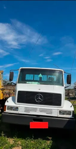 Caminhão M.B 1618