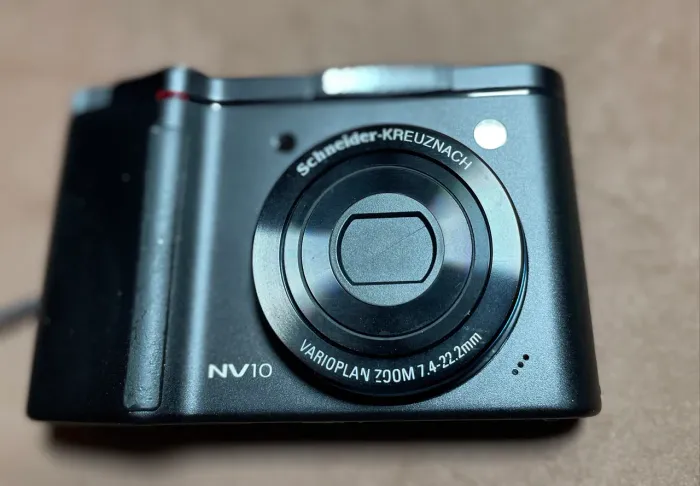 Samsung NV10 câmera digital vintage CCD sensor