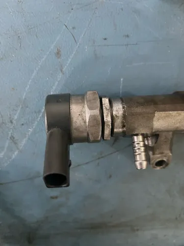 Rail amarok 4 cilindro completa
