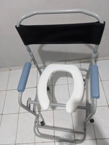 Cadeira de Banho - 120 Kg