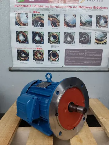 Motor elétrico flangeado