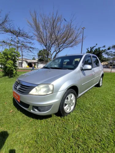 Renault Logan Expression Hi-flex 1.6 16V 4P AUT 2012
