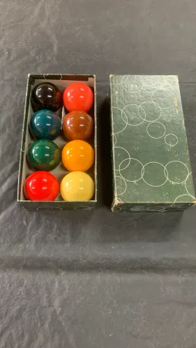 Jogo de 8 bolas Aramith para Sinuca ? 54mm