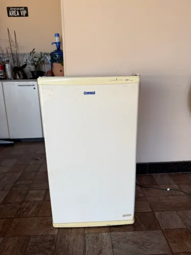 Frigobar Consul 120L 127V - Ótimo Estado