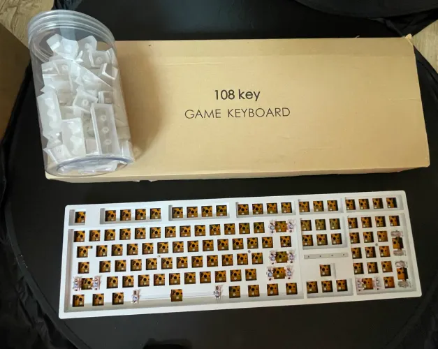 Teclado Mecânico Gamer 108 Teclas - Hot Swap - Branco (Novo)