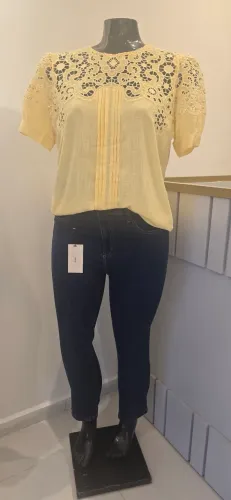Manequim roupa feminina 