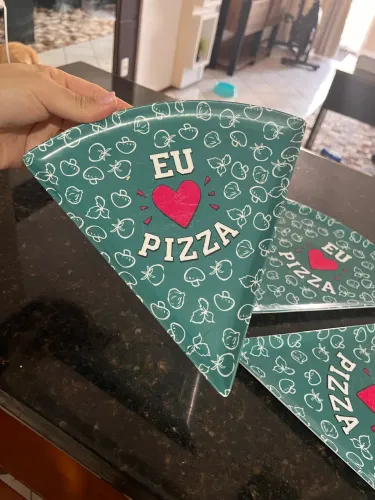 Prato formato de pizza 
