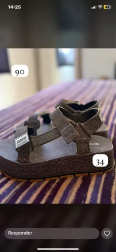 Vende se Melissa usada 