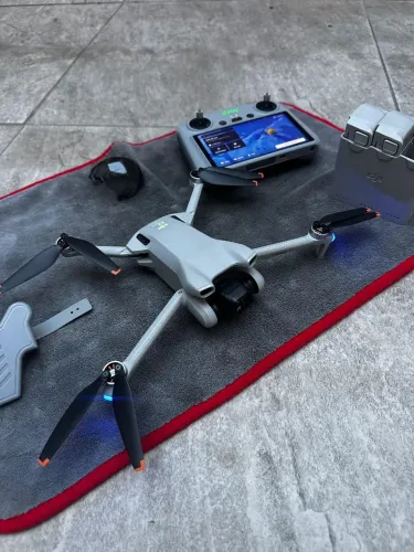 Drone dji mini 3 com tela