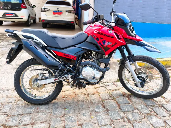Crosser 24/24 com 22500 km originais e Revisões em dia