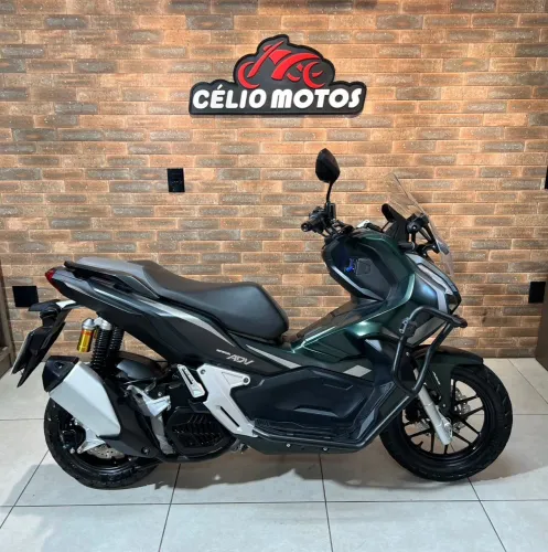 ADV 150 150 VERDE 2023/2024