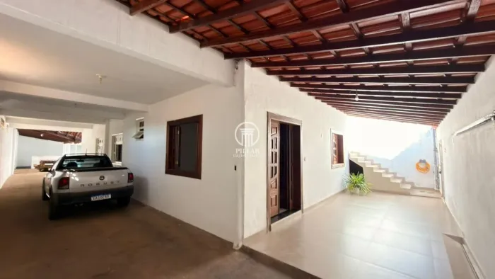 CASA PARA LOCAÇÃO NO BAIRRO EDGAR PEREIRA  MONTES CLAROS/MG
