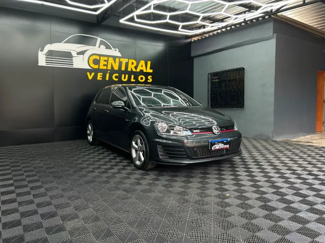 Volkswagen Golf GTI 2.0 TSI 220cv Aut. 2017