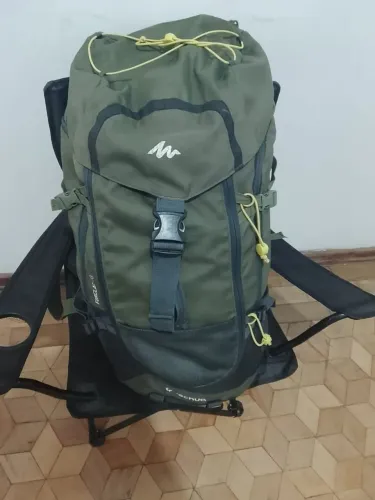 MOCHILÃO CARGUEIRO QUECHUA FORCLAZ 70L VERDE OLIVA 