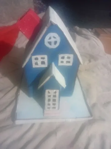 Casa pequena artesanal decorativa*nova*!