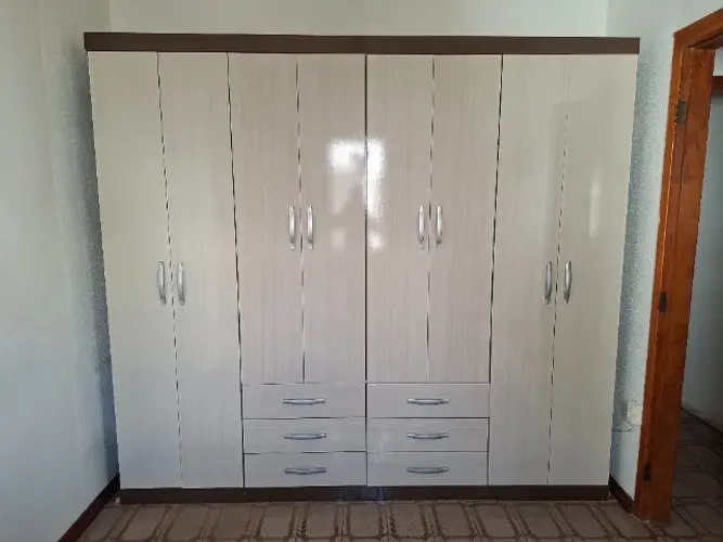 Guarda-Roupa Santos Andirá com 8 Portas e 6 Gavetas - Ipê / Duna