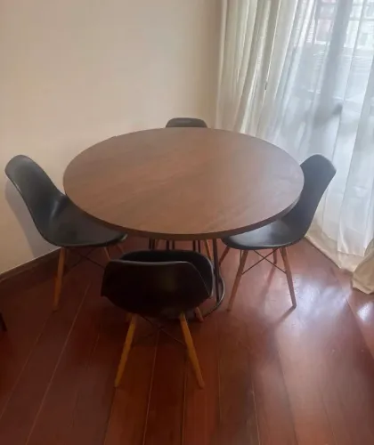 Cadeiras Eiffel Eames