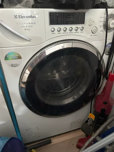 Lava e seca Eletrolux 9kg 