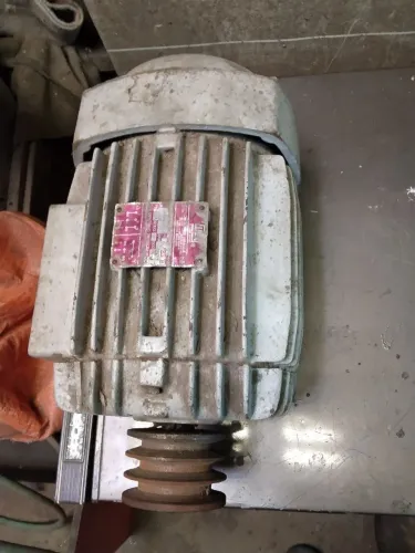Motor 5 CV trifásico 3.500 rpm
